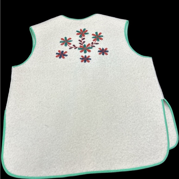 Vintage Inuit handcrafted wool vest - Picture 5 of 6